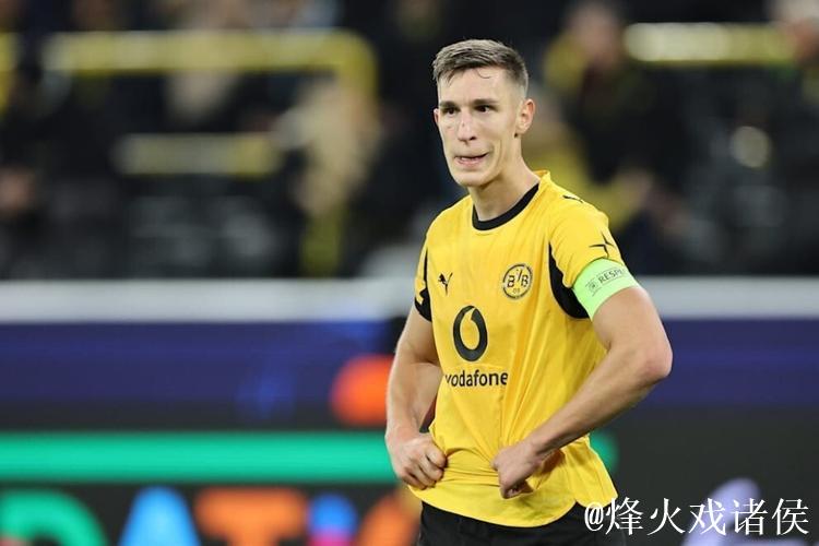 每体:施洛特贝克不打算和多特续约,巴萨正在密 每体:施洛特贝克不打算和多特续约,巴萨正在密