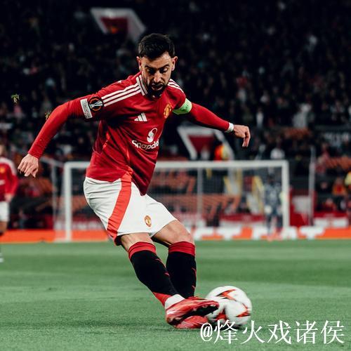 队报：曼联接触里昂中场托利索，球员对转会持开放态度